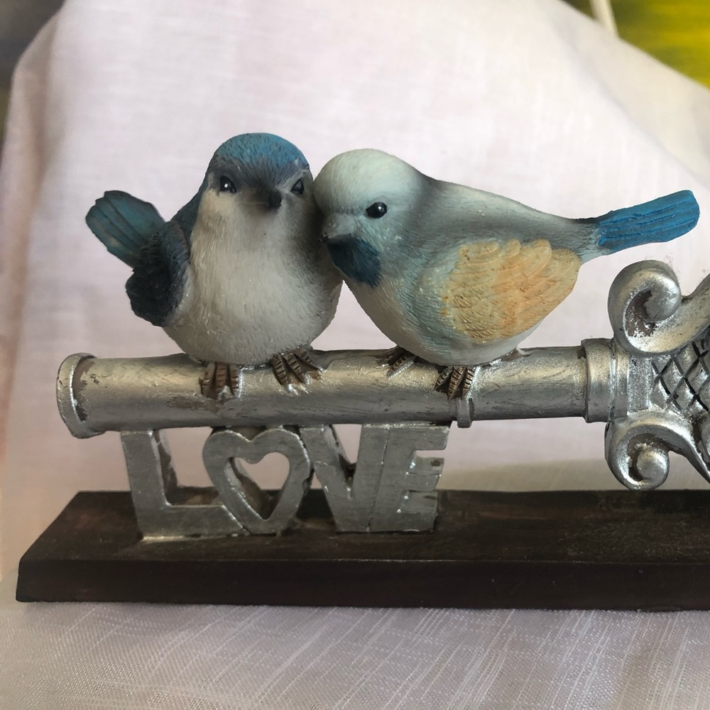 Love is the key, with two birds ornament, desktop art